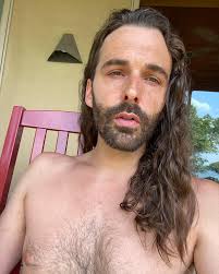 feeling a natural wave 🏳️‍🌈 How many products do you think I used for  this air dry lewk? (4) first