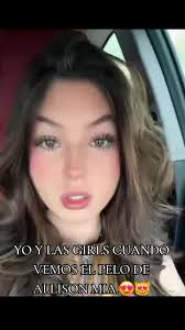 El encanto del pelo largo de Allisson Mía