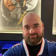 What is the best lightweight wood to make a spear for hunting?