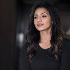 Sruthi Hariharan Age Date Of Birth Photos Movies Actress Wiki Biography Pocket News Alert Shruthi, shruti, sruthi_hariharan, shruthi hariharan