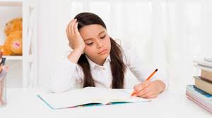 Tentukan siapa saja yang terlibat dalam kegiatan tersebut tentukan dan jelaskan peran setiap orang yang terlibat Kunci Jawaban Tema 6 Kelas 5 Halaman 157 158 161 162 163 164 165 Perajin Batik Osing Di Banyuwangi Halaman All Tribun Kaltim