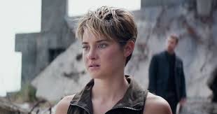 Born in san bernardino, california, and raised in simi valley, woodley began mod. Divergent Insurgent Trailer Shailene Woodley S Hair Is As Short As Her Patience For Kate Winslet