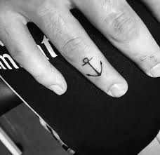 At artranked.com find thousands of paintings categorized into thousands logo design contest for straight edge painting, hatchwise. 45 Tiny Tattoos Die In Jeder Hinsicht Perfekt Sind Temporary Tattoo Blog