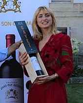 Et auprès de nos confrères, elle n'a pas hésité à faire une tendre déclaration d'amour à son compagnon : Julie Gayet Wikipedia