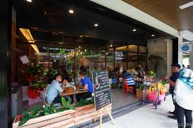Hanya 7 minit pandu ke ikea, design village, vtec, jambatan pulau pinang 2; Make Make The Penang Lang Cafe Design Village Outlet Mall