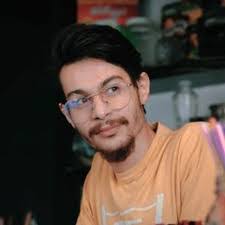 Nadia Abdallah's Instagram, Twitter & Facebook