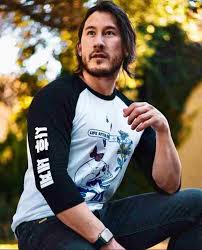 Whether it be acting, singing or gaming, markiplier manages to achieve the limelight in all the scenarios. Mark Edward Fischbach Markiplier Net Worth Family Biography More