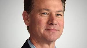 Curtis Howe's Instagram, Twitter & Facebook