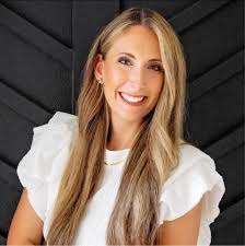 Hey y'all!! I'm an agent from the Austin Tx area and I'd love to connect  with other agents in Texas!! I have a few clients that are potentially  moving to areas I