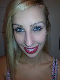 Mary Kay Nourishine Plus lip gloss in Rock 'n' Red