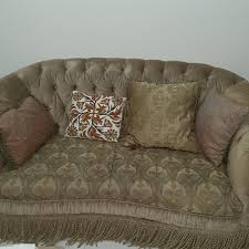 اثاث كنب لون بيج من هوم سنتر 11317610 مزاد قطر