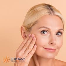 PROVIDER SPOTLIGHT: meet Ashley Reinhard, PA-C! Ashley Reinhard, PA-C is a  certified physician assistant, and an active member of the American Academy  of Physician Assistants and the Society of Dermatology Physician Assistants.