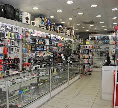Le pas de la case (en catalan : Shopping Bijoux Accessoires Et High Tech En Andorre Galileu Electronica