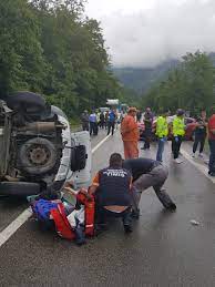 Maybe you would like to learn more about one of these? Accident Cu Patru Victime Pe Valea Oltului Trafic Blocat