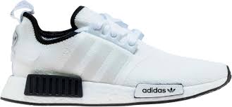 Find out how to get your hands on the adidas nmd r1 v2 overbranded cloud white core black in the where to buy section. Adidas Originals Nmd R1v2 Trainers Core Black Zalandode