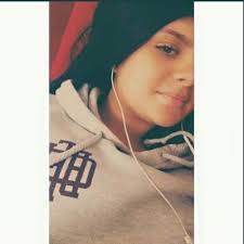 Ashley Olive (@ashhleeeyyx3)