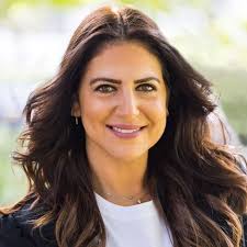 Natasha Levine's Instagram, Twitter & Facebook