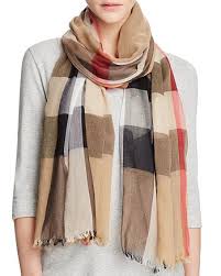 Burberry latest giant mega large check cashmere scarf in beige color xmass sale. Ù…Ù…Ø§Ø«Ù„ Ù‚ÙŠØ§Ø³ Ù†Ø¨Ø§ØªÙŠ Burberry Mega Check Scarf Plasto Tech Com