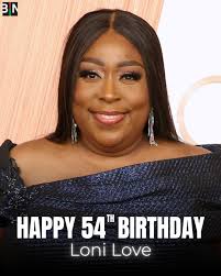 StephenASmith says there were a lot of stars in Hollywood who weren't happy  when he compared #Rihanna to #Beyonce including #JAYZ. For the unfamiliar,  Smith compared the Rihanna to Beyoncé ahead of