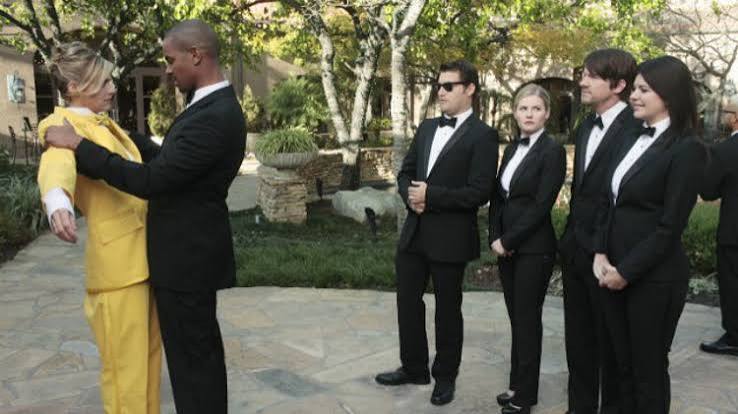 The One Where They All Fell in Love With Each Other: A Visit to the Set of Happy  Endings