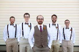 Illinois Barn Wedding Rustic Wedding Chic Traje Do Noivo Do Casamento Casamento Em Celeiro Noivo E Padrinhos