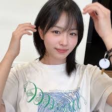 Dolly Wolf's Instagram, Twitter & Facebook