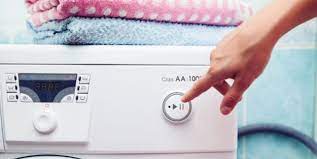 Çamaşırı astığımda komşular kokusunu fark ediyor ama sanırım kokuya biz alıştığımız için kokmuyor. Camasir Makinesi Kokusu Nasil Gecer