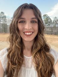 Cindy Hickman's Instagram, Twitter & Facebook