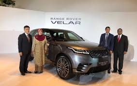 Sambutan diterima cukup menggalakkan dengan jualan global melebihi 772,096 unit dengan 20 peratus daripada pelanggan britain, tempat asal jenama itu. Jaguar Land Rover Malaysia Lancar Velar Bermula Rm529 800 Seunit Mekanika