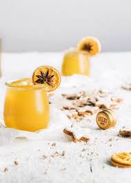 Leckere Winterdrinks Von Lillet Vanillesirup Punsch Rezept Weihnachtliche Getranke Mit Alkohol
