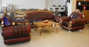 Harga satu set sofa ini sekitar 6 juta rupiah. Harga Kursi Sofa Kulit Ruang Tamu Mewah Furniture Jepara Fazaira