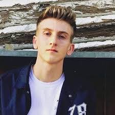 Heather Mellinger's Instagram, Twitter & Facebook