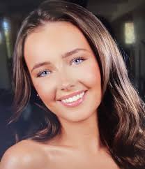 Beautiful Smile!! 🩷🩷🩷🩷🩷🩷🩷