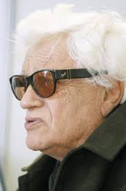 Com a língua afiada