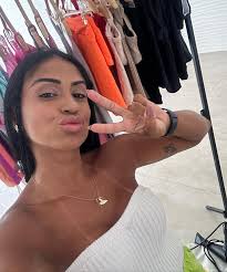 Carol Dias (@caroldiasmuguet) • Instagram photos and videos