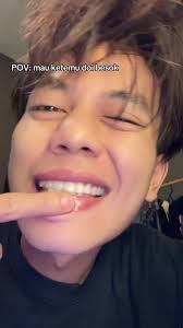 Rekomendasi Lip Tint untuk Cowok: Chewy Karamel Pilihan Terbaik