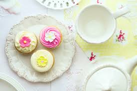 The weather this week has been glorious and hopefully it will last until the weekend. Fun And Fancy Ideas For A Children S Tea Party