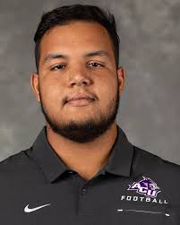 Robin Luna's Instagram, Twitter & Facebook