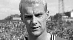 Another golden oldie...Compo in typical combative mood.