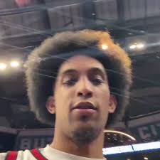 CHUCKY HEPBURN. CLUTCH‼️