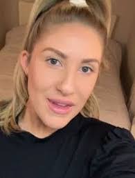 Natalie May's Instagram, Twitter & Facebook