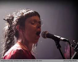 Isabel Monteiro-Drugstore Fã Page