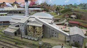 Sugar Mill Based On The Now Decommissioned Nambour Mill Carina Train Club Model Railroad Model Trains Model Train Scenery