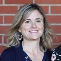 Kim Hanson's Instagram, Twitter & Facebook