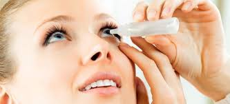 Lensa atau selaput mata putih ini boleh menyebabkan beberapa masalah penglihatan seperti yang akan dijelaskan dalam seksyen gejala dibawah serta komplikasi seperti buta jika tidak dirawat. Pembedahan Katarak Penyingkiran Katarak