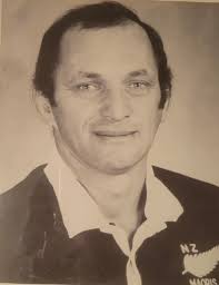 Found this old photo of my dad George Simmonds ..he played for Lilydale in  the 1950s or 1960s anyone look familiar?? (Dad front left)