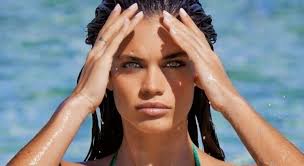 En la semana de la moda de sao paulo tuvo una destacada participación. Sara Sampaio Los Mejores Trucos De La Modelo Para Este Verano Informalia Es