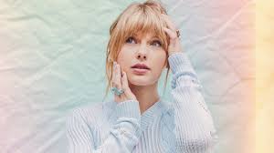taylor swift 4k wallpaper taylor swift lover 2560x1440 download hd wallpaper wallpapertip taylor swift 4k wallpaper taylor