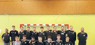 Jouer au handball nécessite quelques conseils et techniques à maitriser, il est indispensable d'avoir en tête cela pour prendre du plaisir en pratiquant ce sport en salle. Handball Nationale 2 La Reserve Va Jouer Le Maintien