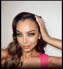 Victoria Pol's Instagram, Twitter & Facebook